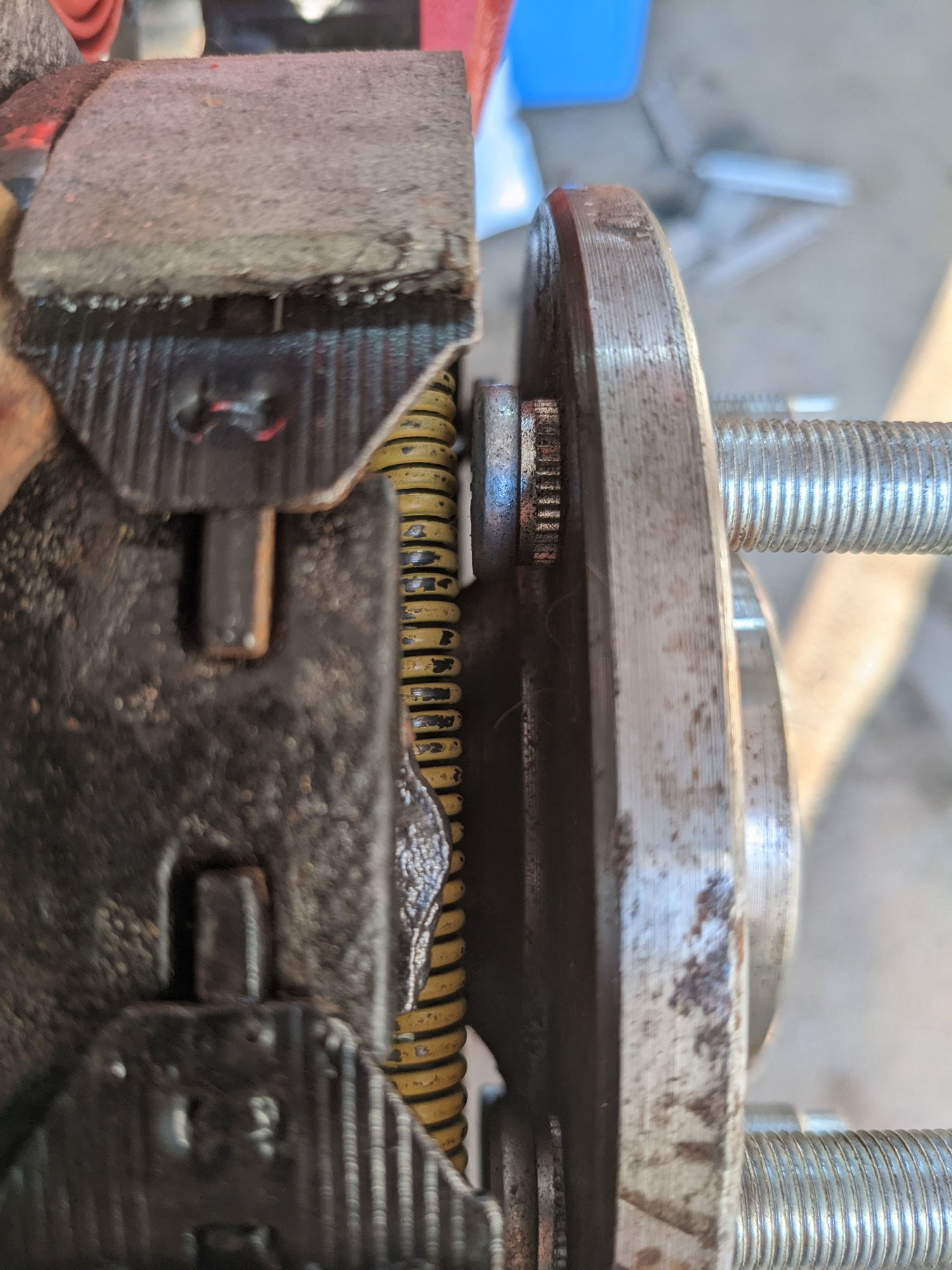 Ford 8.8 disk brake backing plates (explorer / dana 44