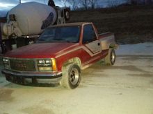 Truck its going in. 89 short bed, step side, regular cab, currently tbi 350 and 700r4 with 3.42 gears
