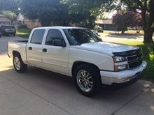 2007 Silverado Classic Crew Cab
4.8 20x8.5 with 275/60/20
All stock for now
