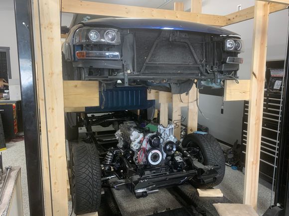 Apparatuse we built to switch body from 2WD Chassis to new 4wd Chassis