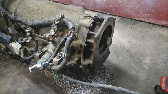 Adaptor plate used to bolt the np241 transferr case to the 4l80e transmission, so I can get the passenger Sid drop needed