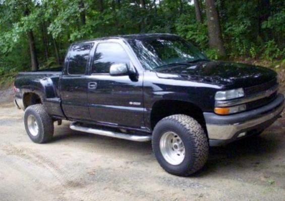 View of my truck just after I bought it in August of '08.
