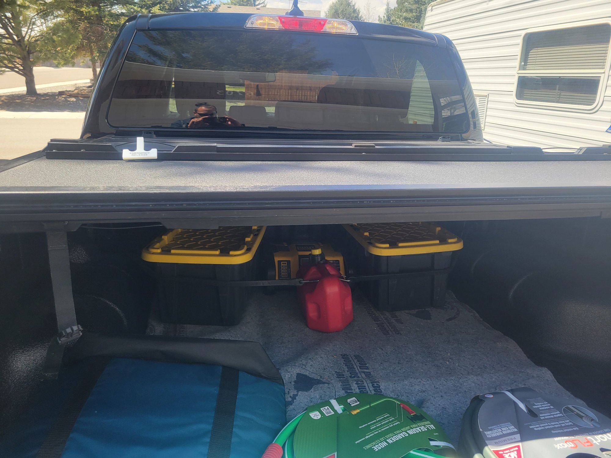 Miscellaneous - 2019-2023 Ford Ranger 5ft truck bed Trifold Tonneau Hard Cover - Used - 2019 to 2022 Ford Ranger - Ft Collins, CO 80525, United States