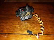 Hitec D945TW