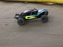 Axial EXO at the track
To answer possible questions:
NO, this is not Jang's EXO
YES, those are Jang's panels.