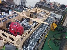 Hydraulic cooling is intended to be mounted on the underside of the turret.