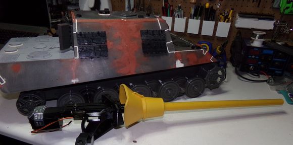 Rotation, elevation, and recoil mechanism has been printed and assembled.  Barrel and shield have been fully detailed and painted in a base color - not the final color as it's too bright.  Barrel has a massive weight on the back with added lead wheel weights to counterbalance the barrel.