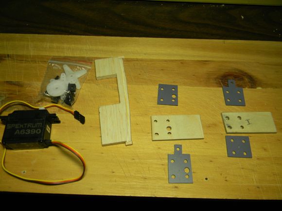 Servo "tray" parts