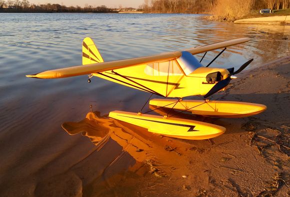 Nothing better than a Cub on floats!