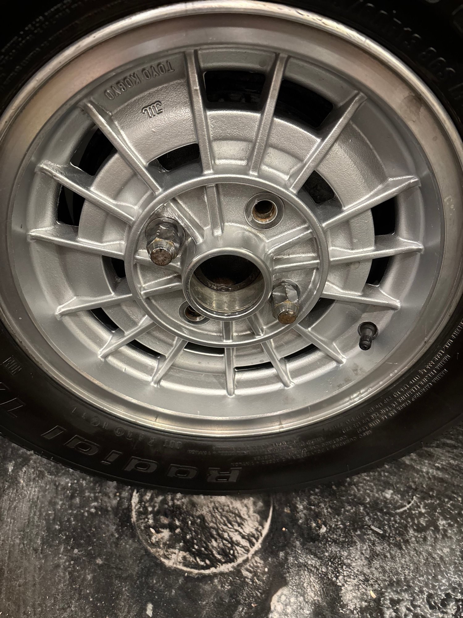 I found and cleaned up a set of correct wheels