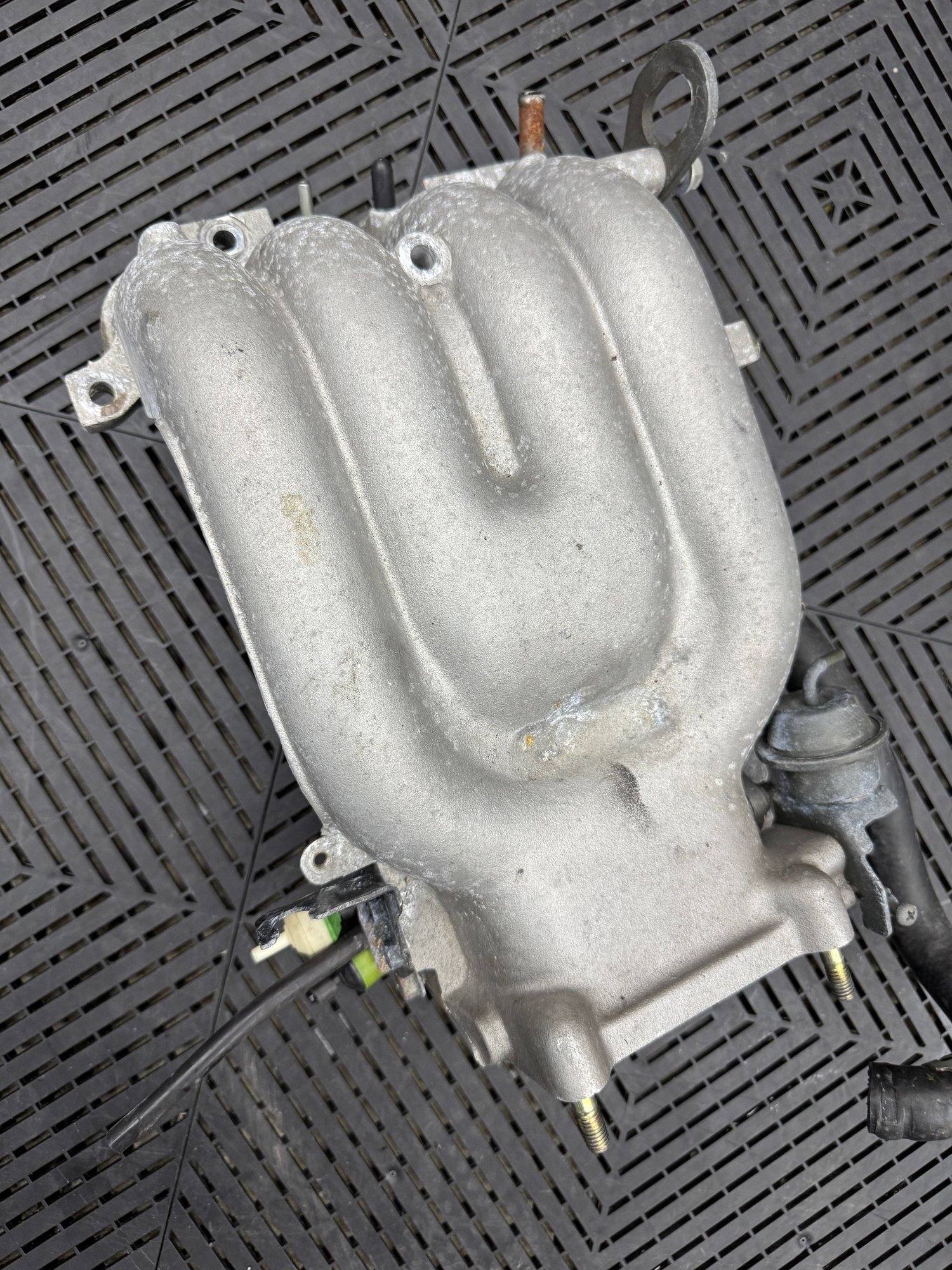 Engine - Intake/Fuel - Mazda RX7 FD3S Upper Intake Manifold - Used - 1992 to 2002 Mazda RX-7 - Birmingham, MI 48323, United States