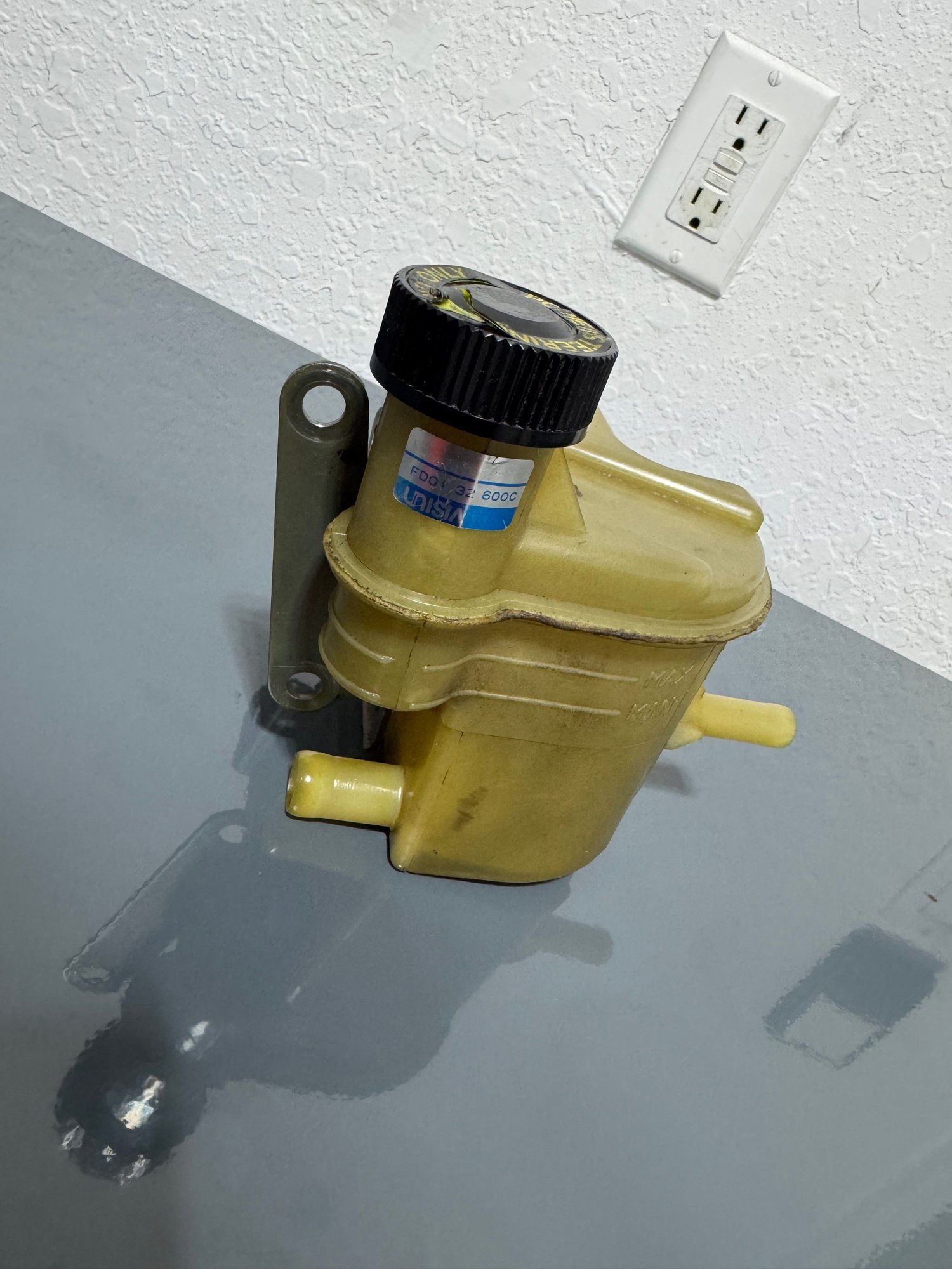 Miscellaneous - FS: Pettit Intercooler, PS reservoir, steering wheel - Used - All Years  All Models - Miami, FL 33172, United States