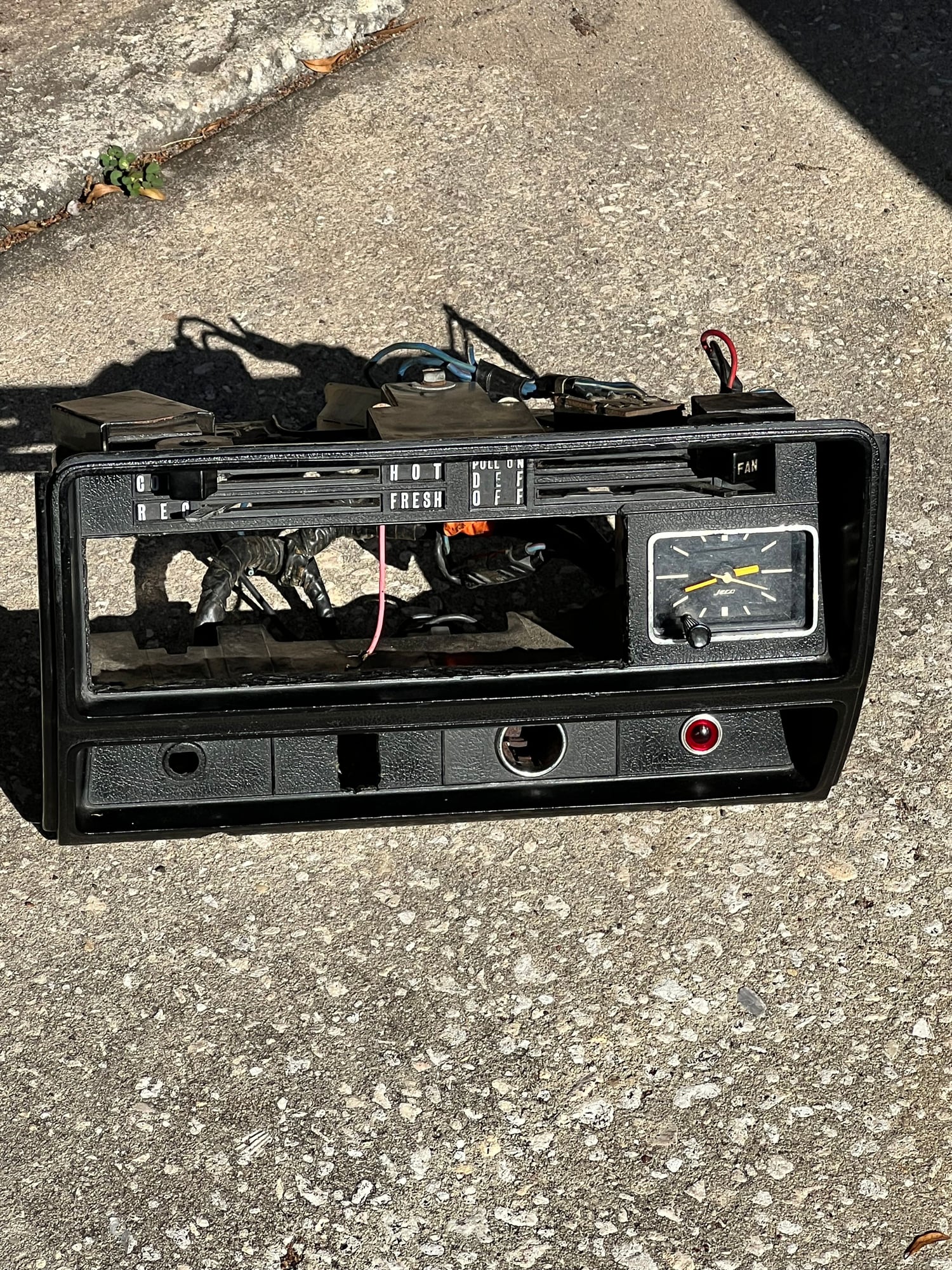 Interior/Upholstery - Mazda RX2 Radio/Clock/Heater Console - Used - 1971 to 1973 Mazda RX-2 - Orlando, FL 33812, United States