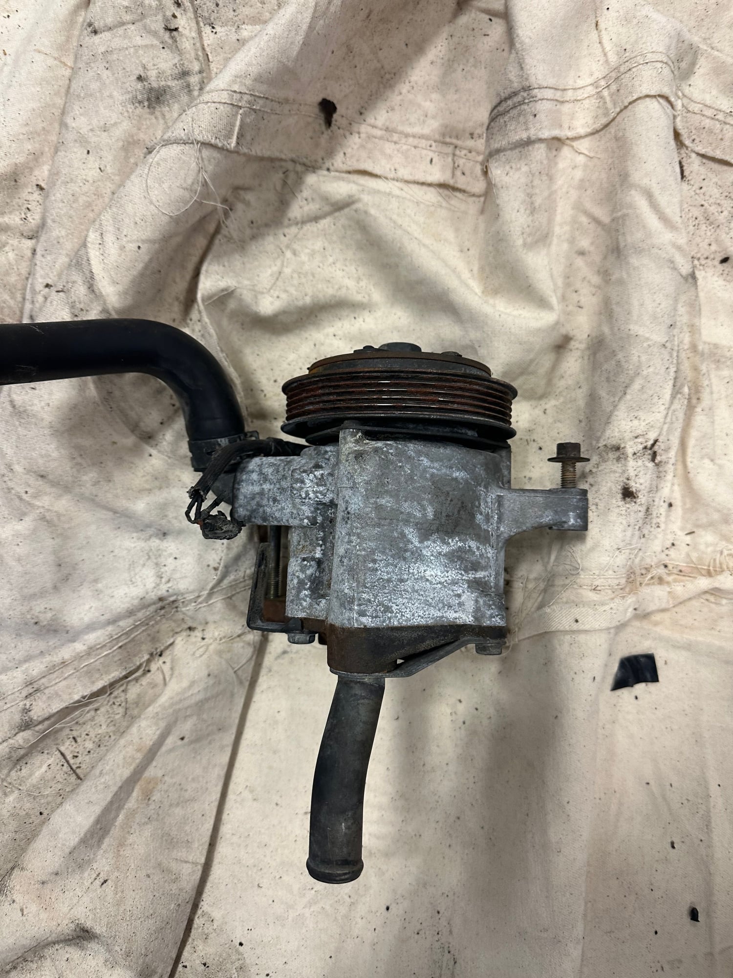 Engine - Intake/Fuel - Fd rx7 air pump - Used - 1993 to 1999 Mazda RX-7 - Upland, CA 91786, United States