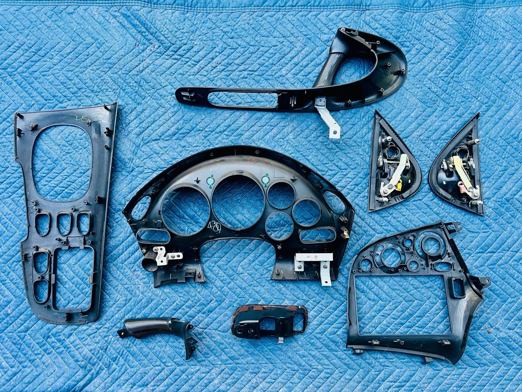 Accessories - OEM FD3s 93-95 LHD 93&94 Interior Plastic Panels, Interior Handles,... - Used - -1 to 2027  All Models - Morristown, NJ 07960, United States
