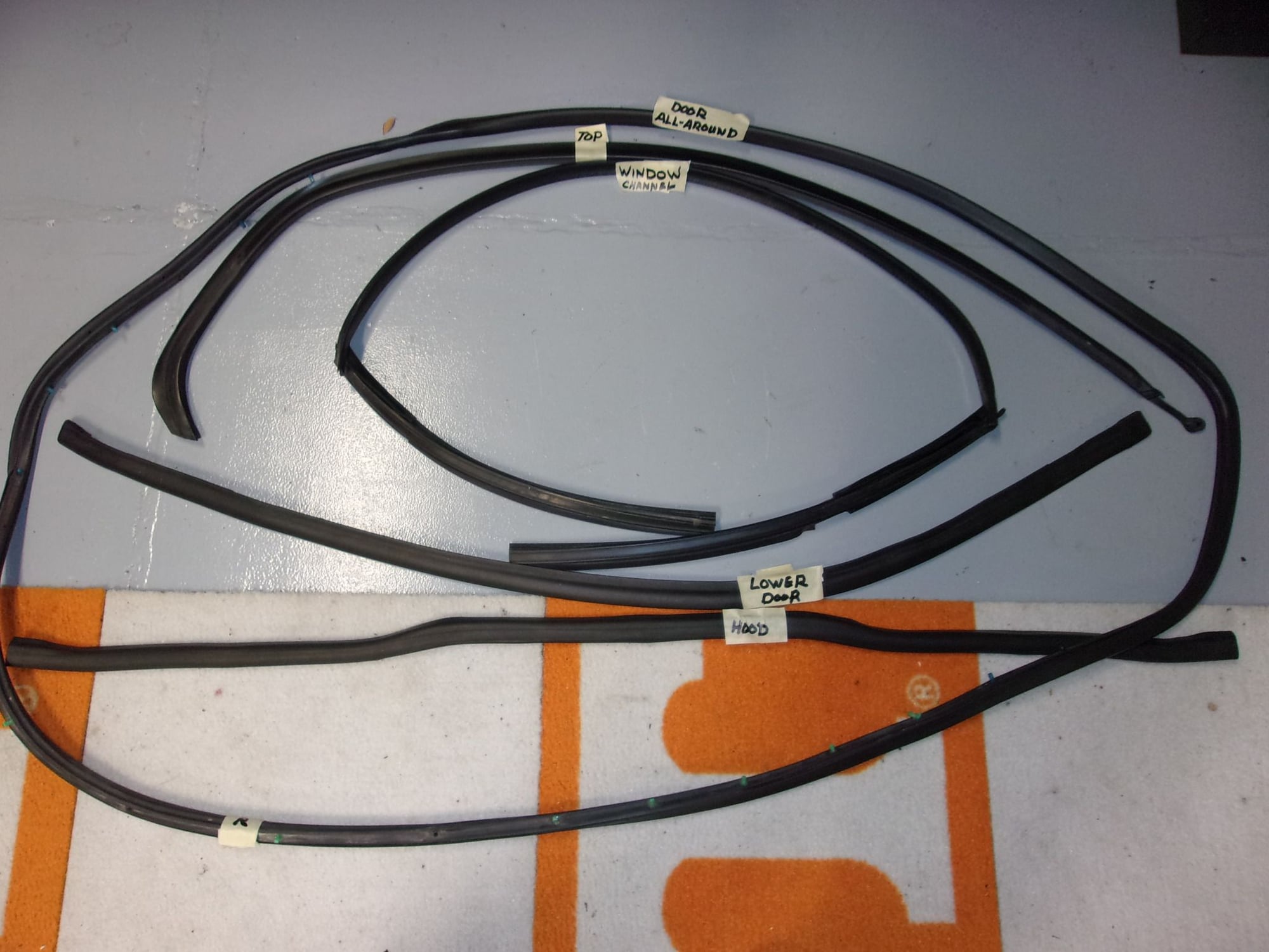 Steering/Suspension - FD Weather Strips/Seals - Used - 1993 to 2002 Mazda RX-7 - Murfreesboro, TN 37130, United States