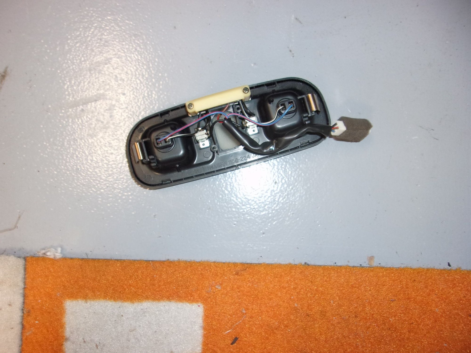 Interior/Upholstery - Non-Sunroof Dome Light - Used - 1993 to 1996 Mazda RX-7 - Murfreesboro, TN 37130, United States