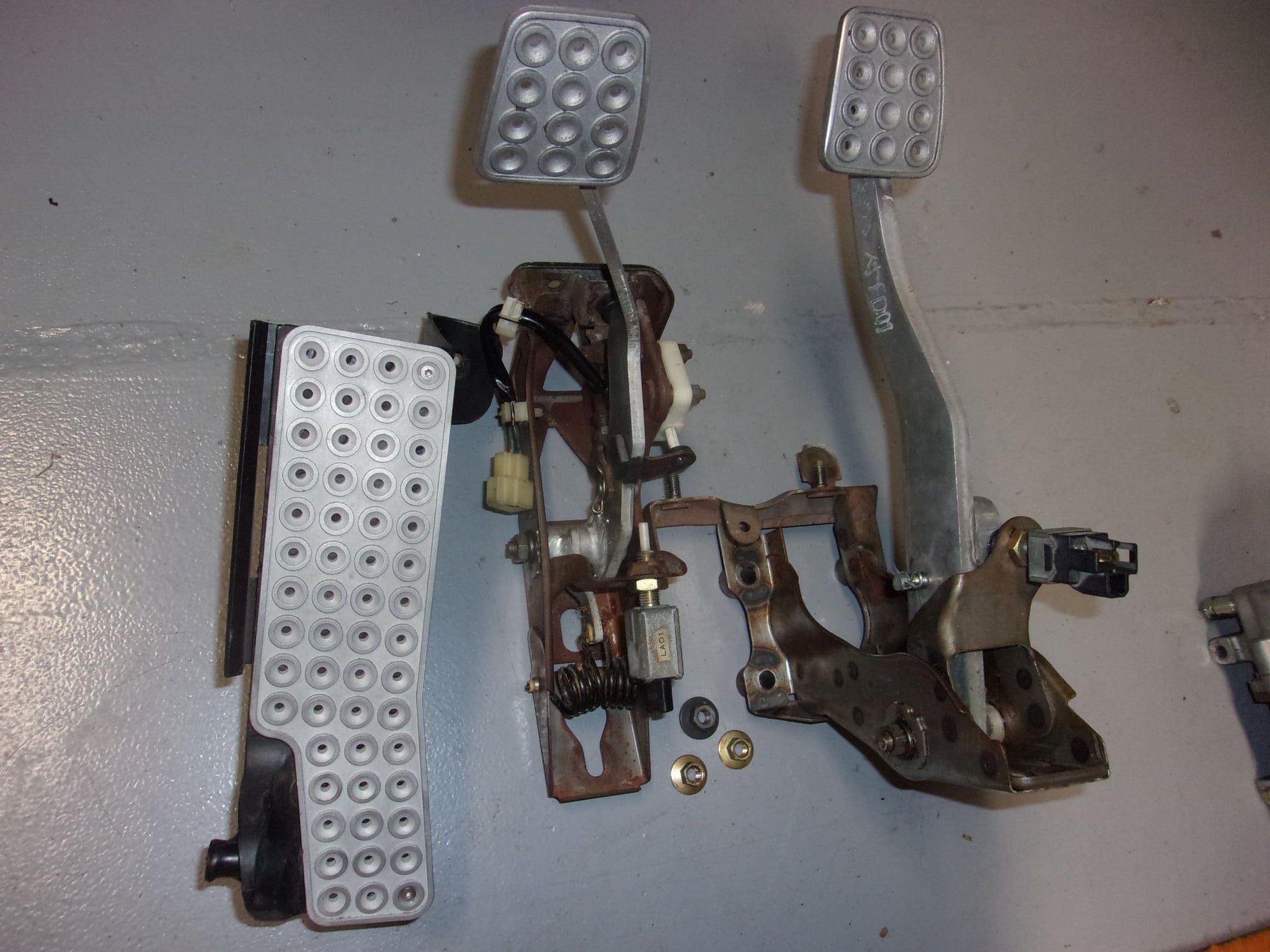 Brakes - Pedal Set - Used - 1993 to 1995 Mazda RX-7 - Murfreesboro, TN 37130, United States
