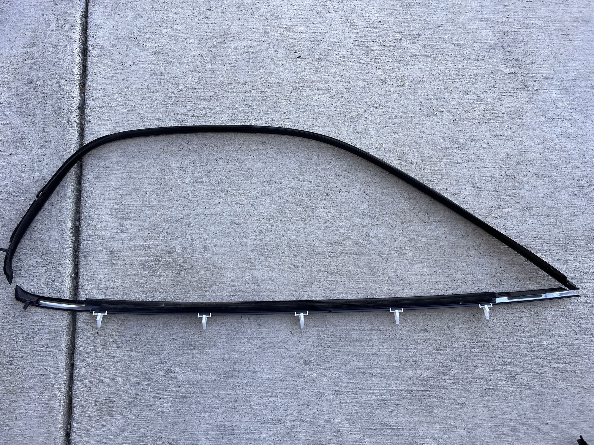 Exterior Body Parts - Drivers side drip and belt moldings - Used - 1993 to 2001 Mazda RX-7 - Vacaville, CA 95688, United States