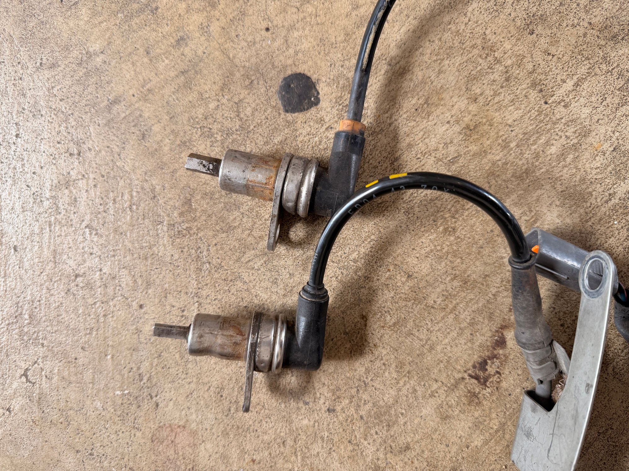 Brakes - Front ABS sensors - Used - 1992 to 2002 Mazda RX-7 - North Canton, OH 44720, United States