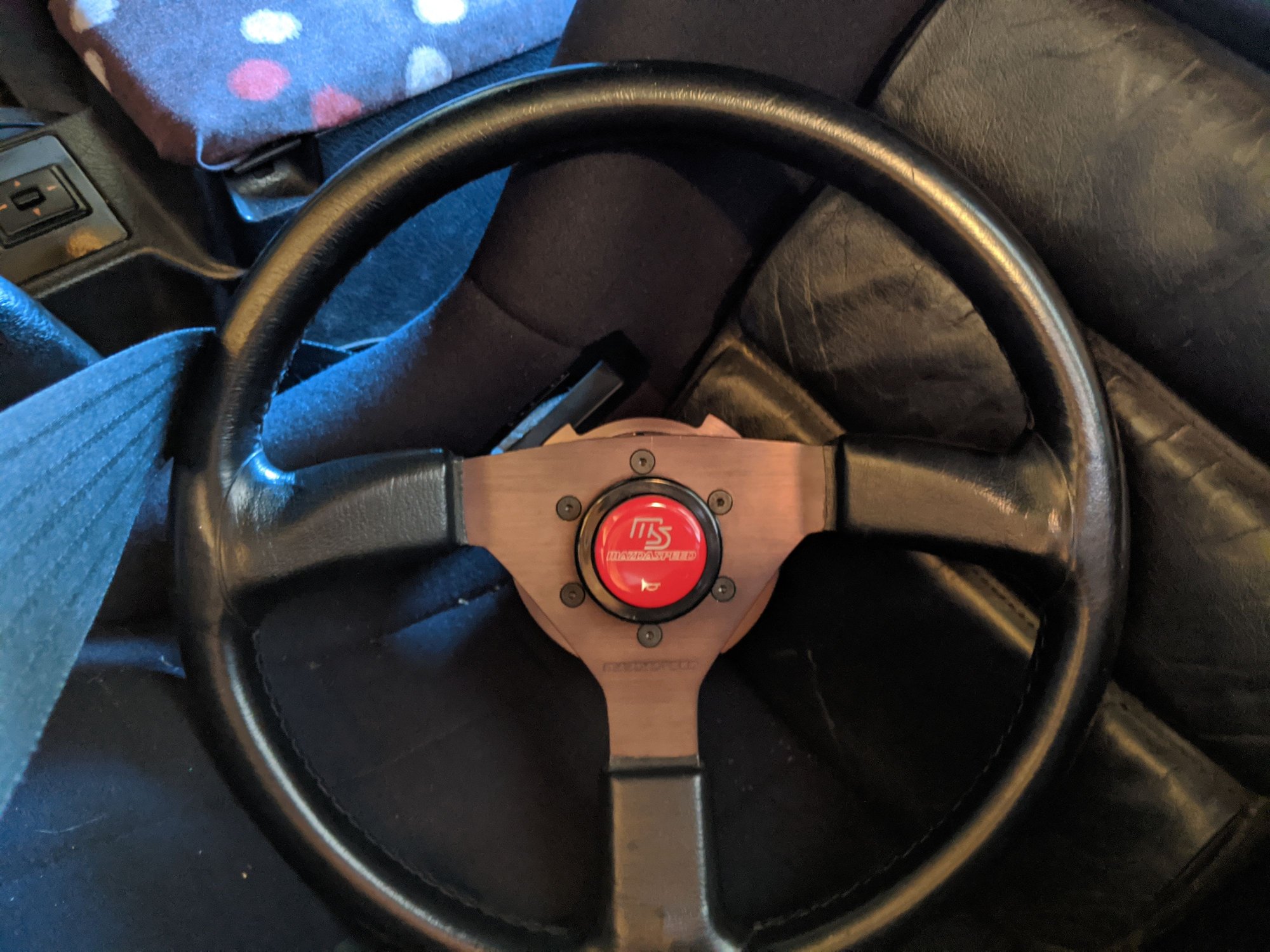 Mazdaspeed Steering wheel with quick release set up, complete