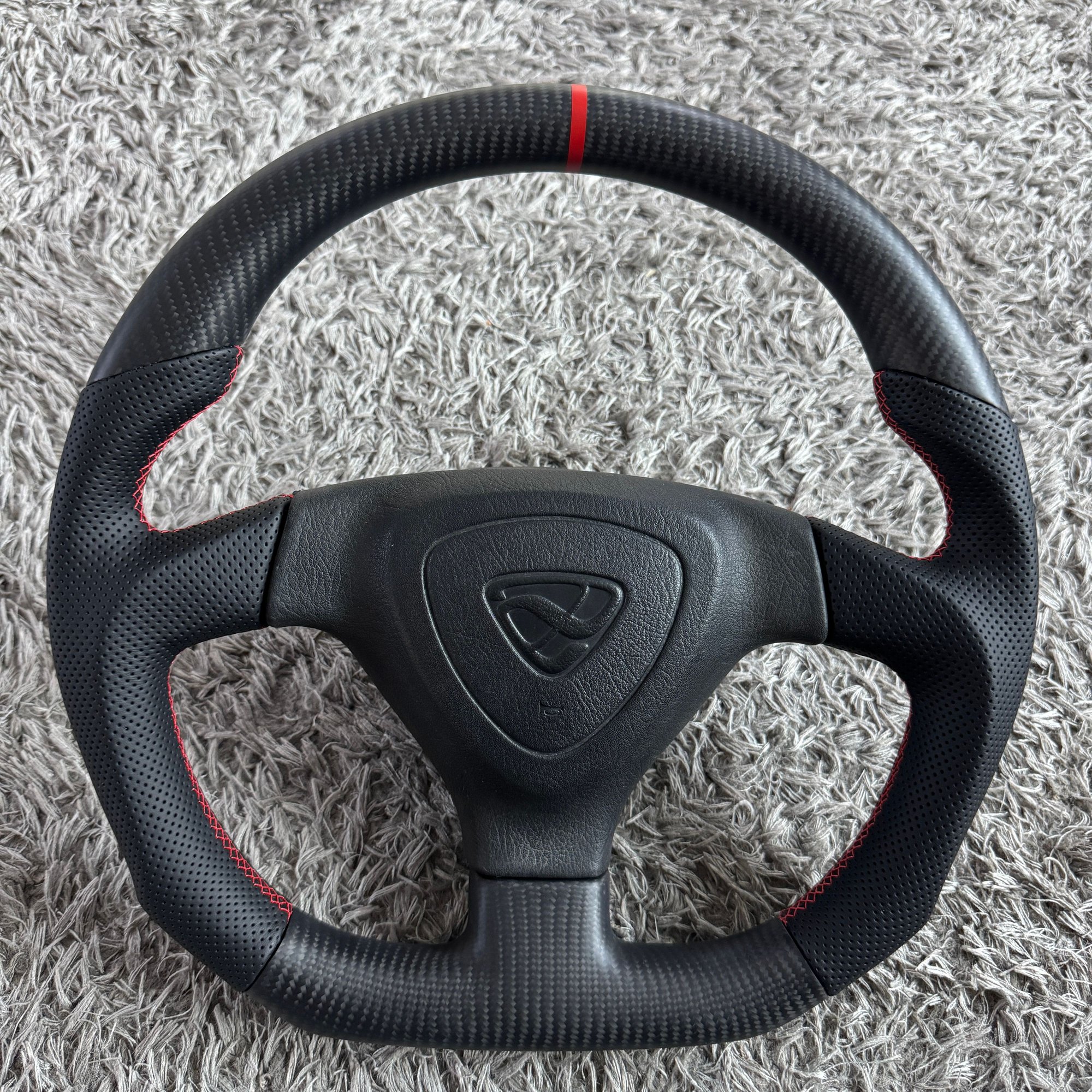 Interior/Upholstery - Efini Steering Wheel - Carbon / Leather / Red Stitch - Used - 1992 to 2002 Mazda RX-7 - Birmingham, MI 48323, United States