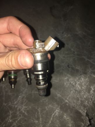 Is this a stock secondary injector? 850cc? 