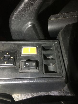 Lighted fog light switch 