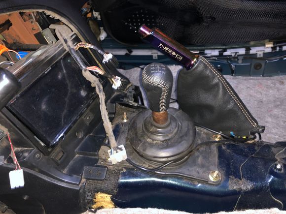 Wiring galore with new handbrake leather