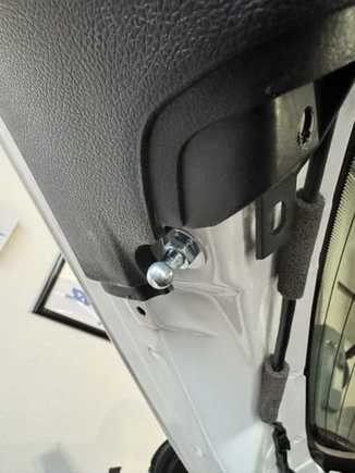 The other ball easily screws into the hatch! Threads match! Wow that’s the first