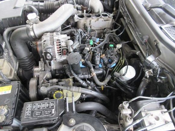 Solenoids reconnected to harness to "fool" ecu into not throwing codes. Note S8 engine harness. See same harness connected to Rat Box above.