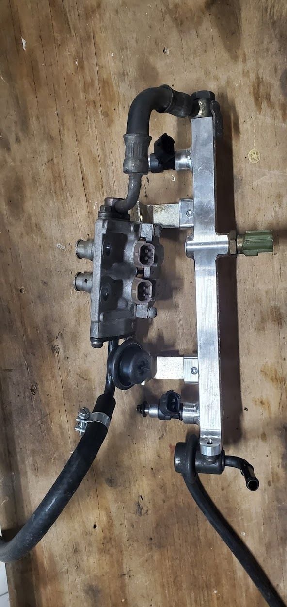 Engine - Intake/Fuel - Rotary Performance Fuel rail + 2200cc injectors - Used - 1993 to 2002 Mazda RX-7 - Defuniak Springs, FL 32433, United States