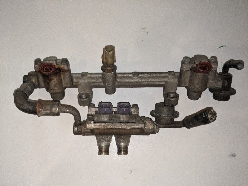 Engine - Intake/Fuel - FD Primary & Secondary Fuel Rails + Injectors - Used - 1992 to 1995 Mazda RX-7 - Arden, NC 28704, United States