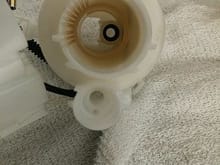 Fine filter cartridge with the pump and relief valve removed
