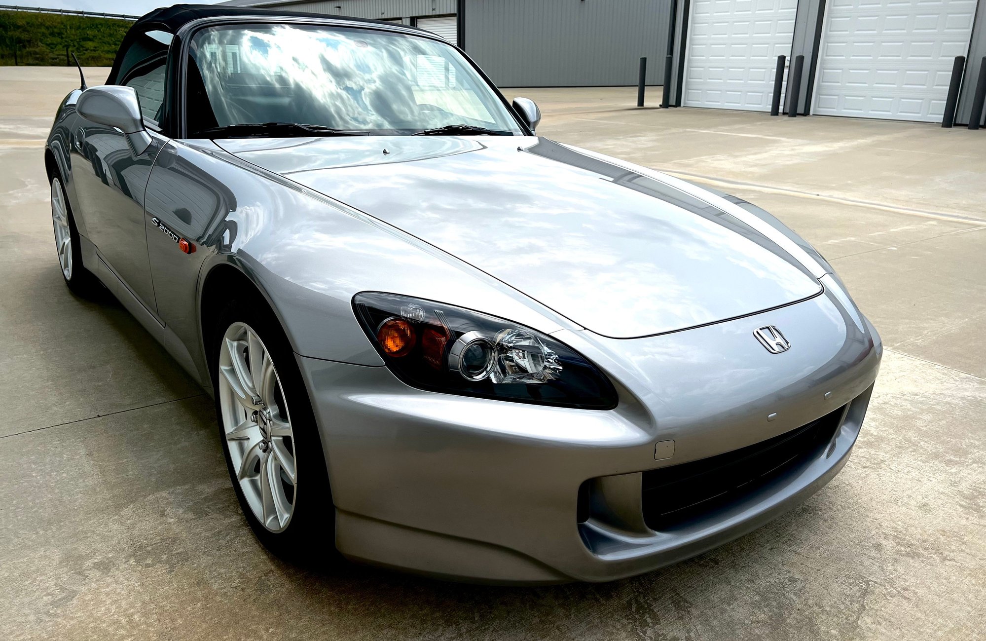 2004 Honda S2000 - IL- 2004 Silverstone/black 17k miles - Used - VIN JHMAP21474S000082 - 17,400 Miles - 4 cyl - 2WD - Manual - Convertible - Silver - Champaign, IL 61822, United States