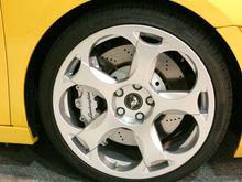 lambo-wheel-100-percent-ori.jpg