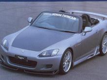 feels-rearspoiler-silver-frontleft2.jpg