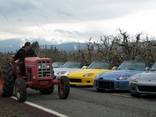 08 CHECKING OUT THE CARS.jpg