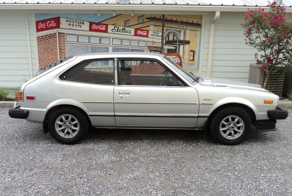 Those Minilite/Panasport knock-offs are actually RS Watanabe Eightspoke. Also period correct and drilled for the weird 1G Civic/Accord PCD of 4x120.