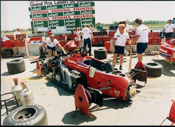 641 Pits Montreal 86.jpg