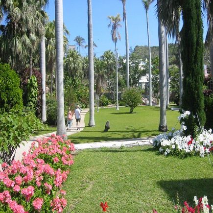 st george garden area.jpg