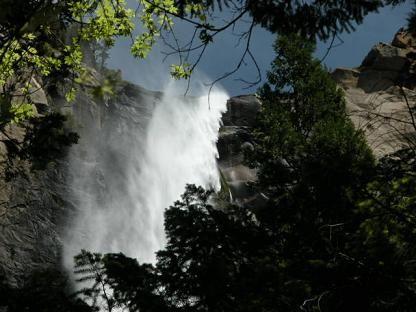 040604 Bridalveil Falls2.JPG