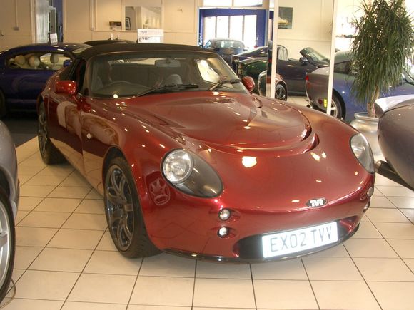 Red Tam front