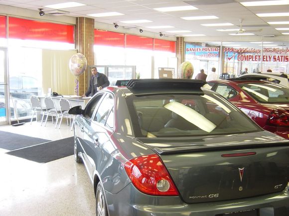 Pontiac G6 001.jpg