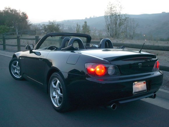 S2000-002.jpg