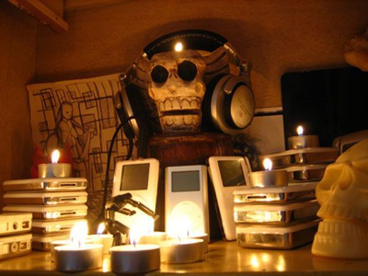 shrineofthefallenipod1.jpg
