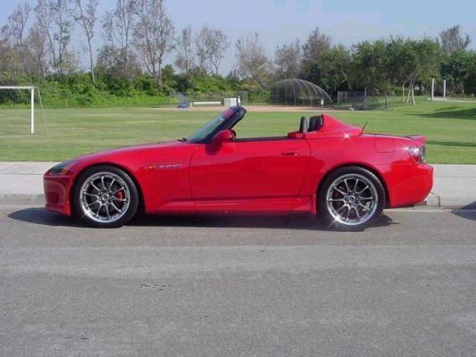 red with tonneau.JPG