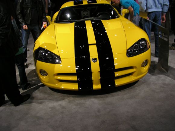 DODGE VIPER.JPG