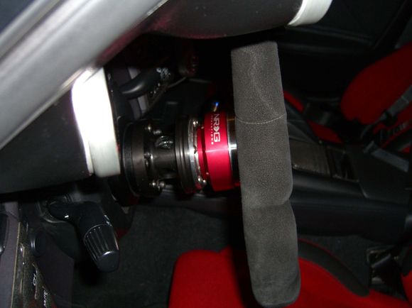 car - steering wheel_nrg hub.jpg