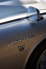 S800 emblem.jpg